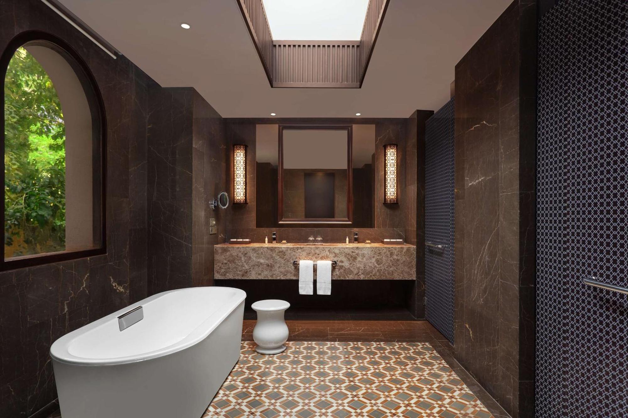 Hilton Goa Resort Candolim Exterior photo